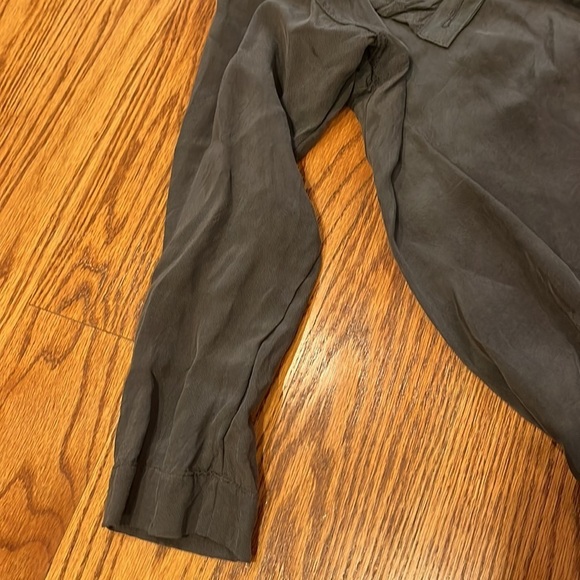 NWT Humanoid Woman’s Grey Top Size M - Picture 5 of 7